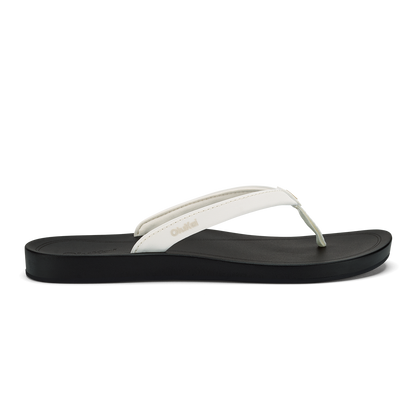 OluKai ‘Uiki Women’s Everyday Beach Sandals - Bright White / Lava Rock
