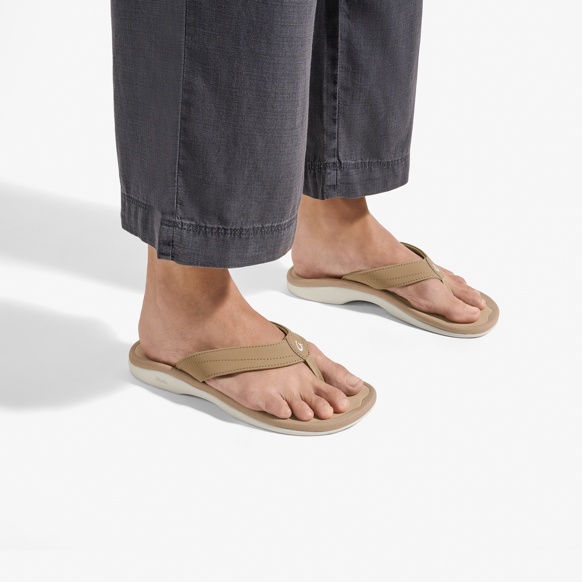 OluKai ‘Ohana Women's Beach Sandals - Warm Sand