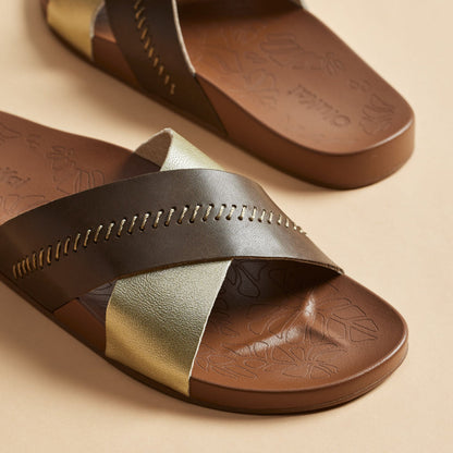 OluKai Kīpe‘a ‘Olu - Wheat Gold / Toffee