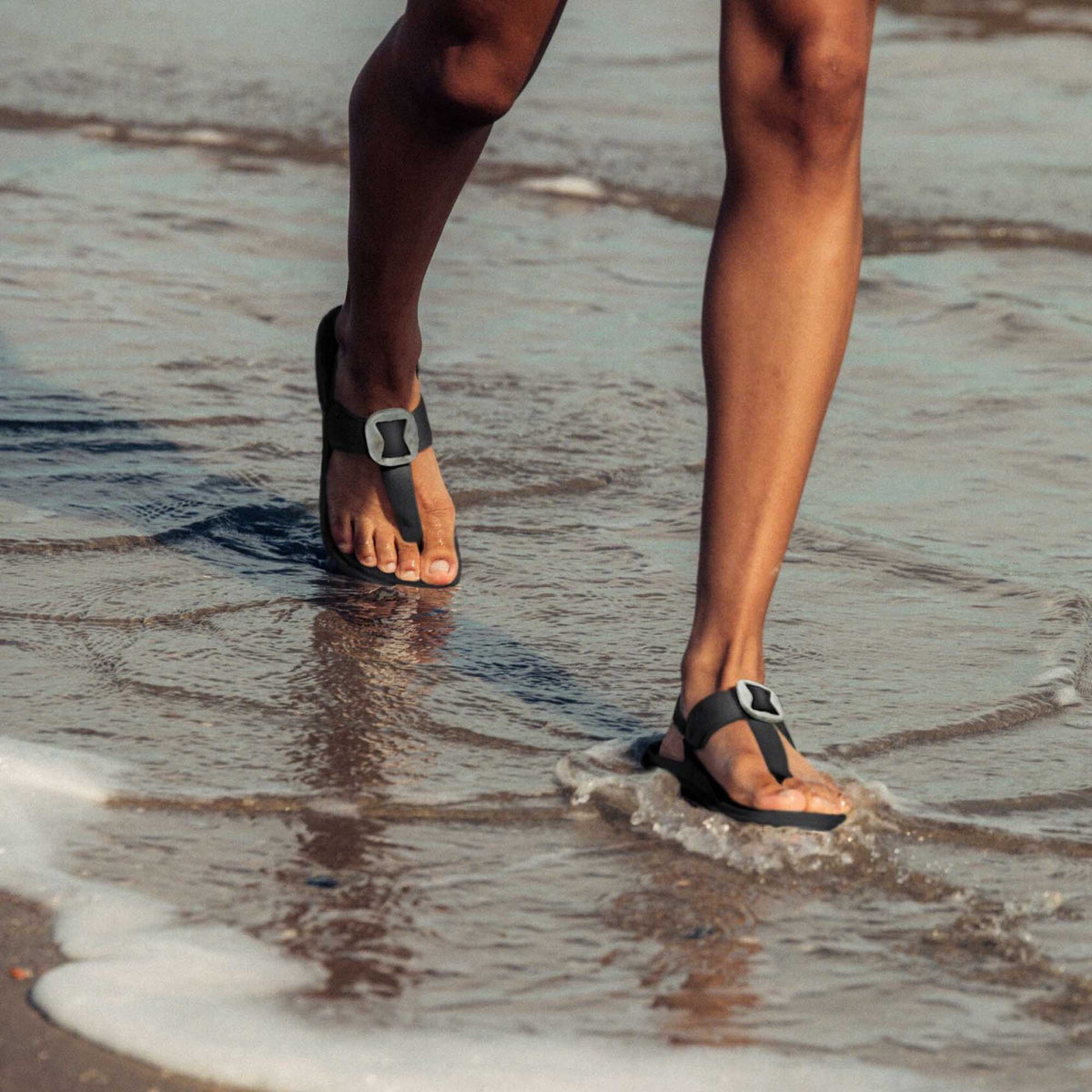OluKai La‘i T-Bar Women’s Strappy Sandals - Lava Rock